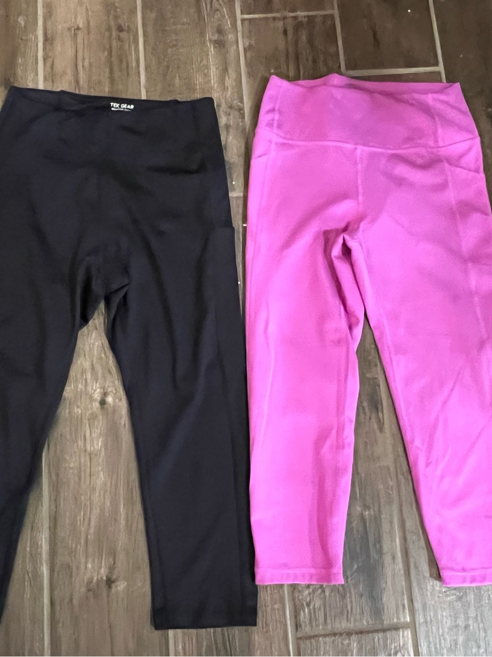 Womenβs size M Active Leggings - Black & Pink